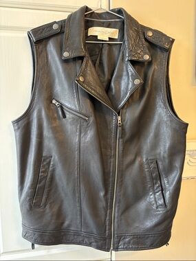 Treasure & Bond leather vest  L